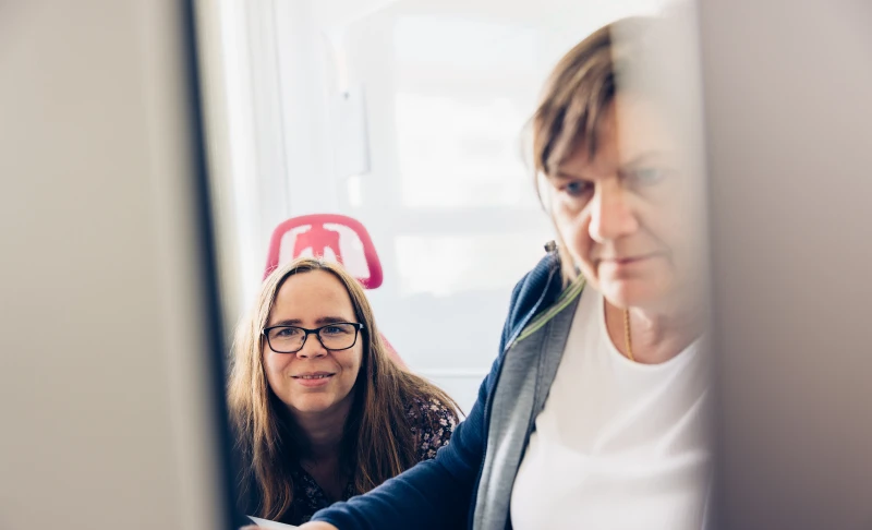 Senior-Entwickler:in