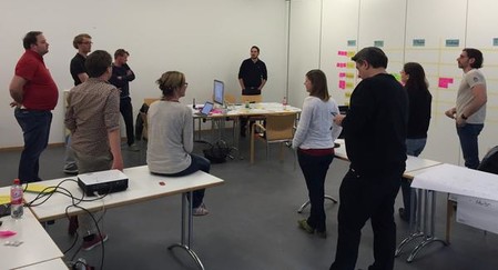 Das Team während der Präsentation des neuen Styleguides für TYPO3